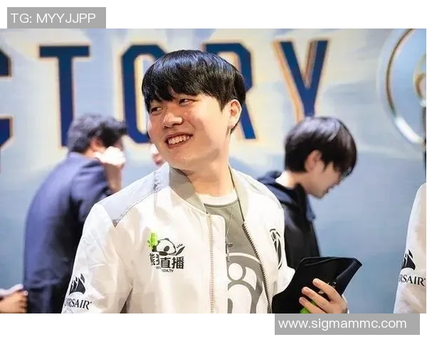 英雄联盟深度解析:探讨FPX战队的节奏与战术演变之路